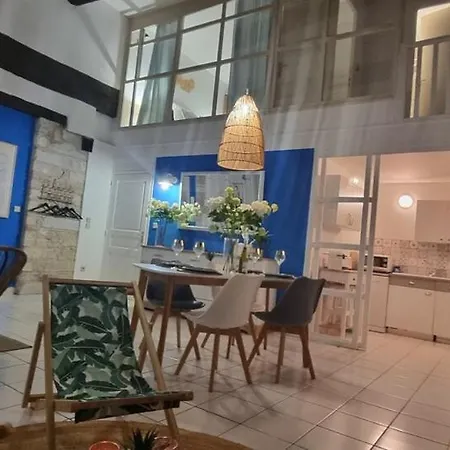 Appartement Le Tassigny, Duplex Superbe Vue Sur Les Quai, Centre Historique